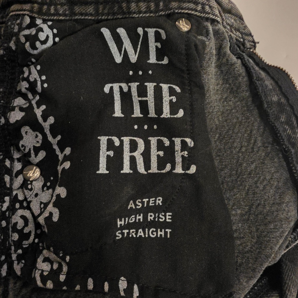 We The Free Aster High Rise Straight Jeans Women's 31 Asteroid Black Button Fly - Picture 6 of 15